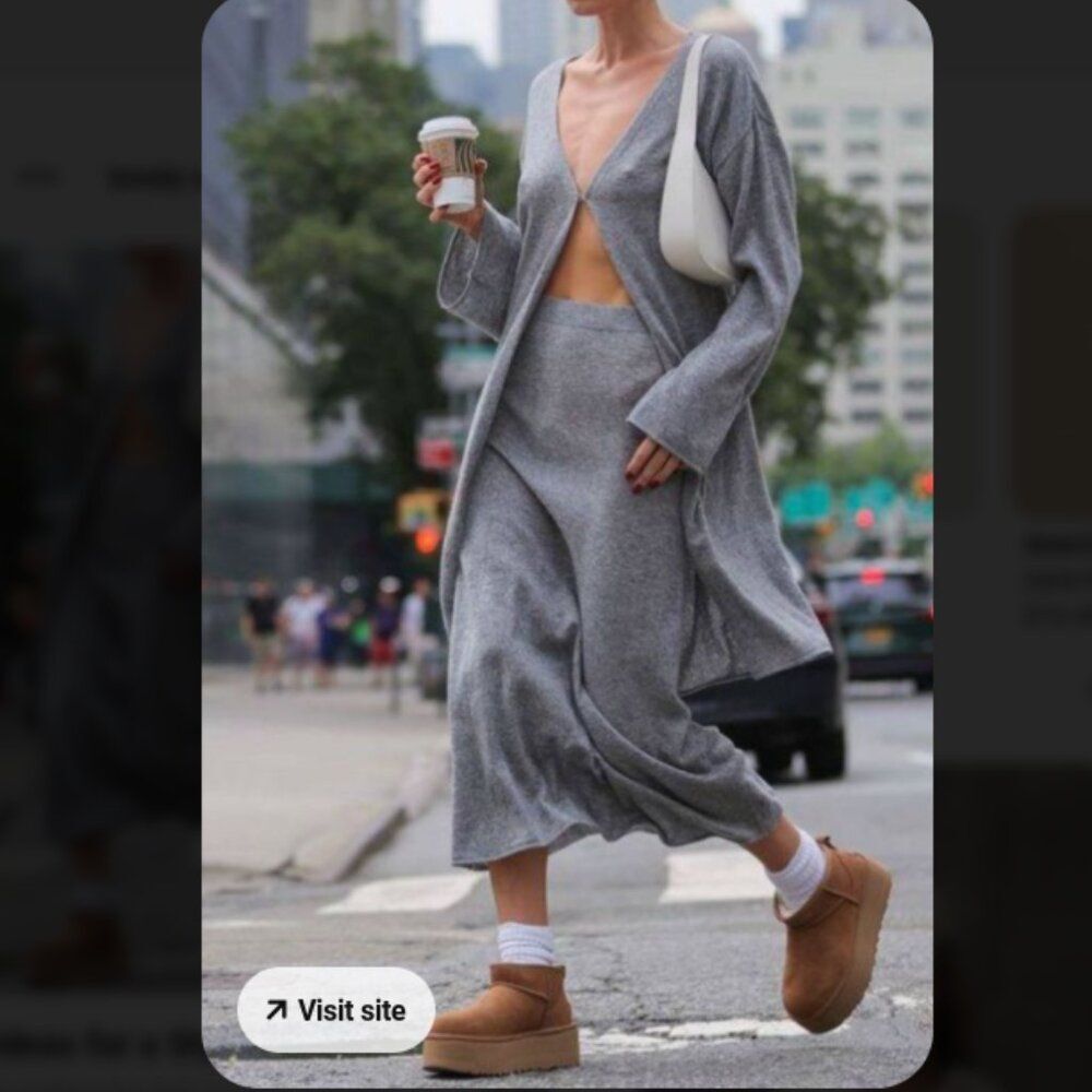 πππβTOP Moda Fur-Lined Platform Slip-Onsπππ - Picture 13 of 16